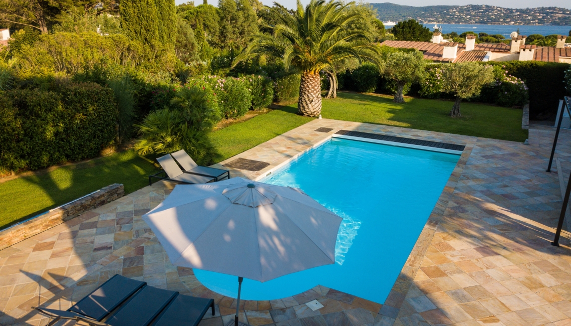 Vue Villa Bergeronnette Beauvallon Properties