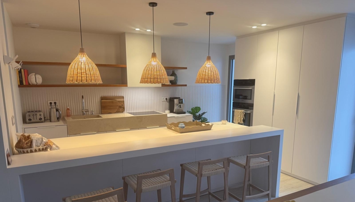 Cuisine Villa Treize Beauvallon Properties