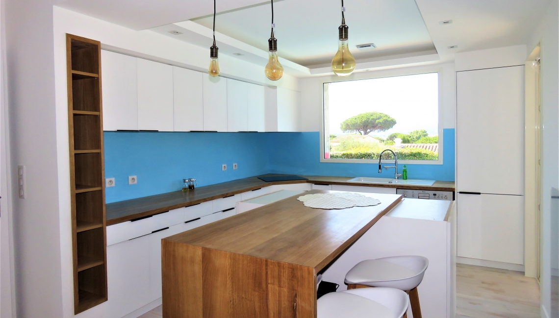Cuisine Villa Pinson Beauvallon Properties