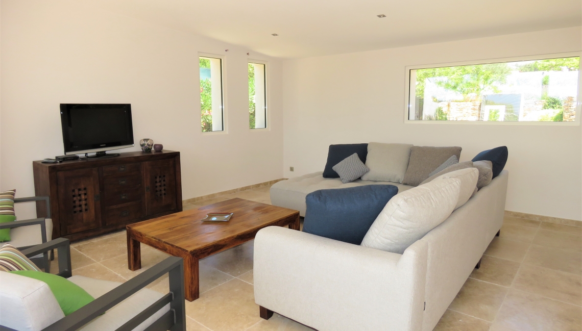 Salon Villa Bergeronnette Beauvallon Properties