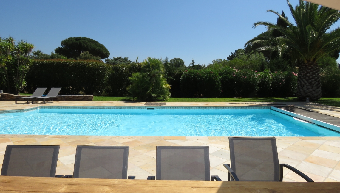 Terrasse Villa Bergeronnette Beauvallon Properties